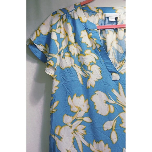 NWT Liz Claiborne Blue Hawaiian Floral Short Sleeve V-Neck Blouse Women's Small - Picture 3 of 7